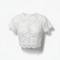 Top de encaje blanco femenino y elegante